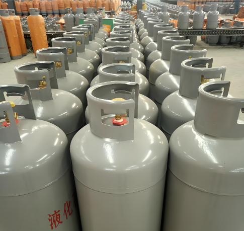 What submerged arc welding flux is used for welding gas storage tanks?